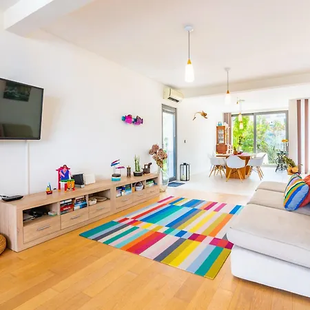 Villa Vacation Valsi Vrbnik (Primorje-Gorski Kotar)